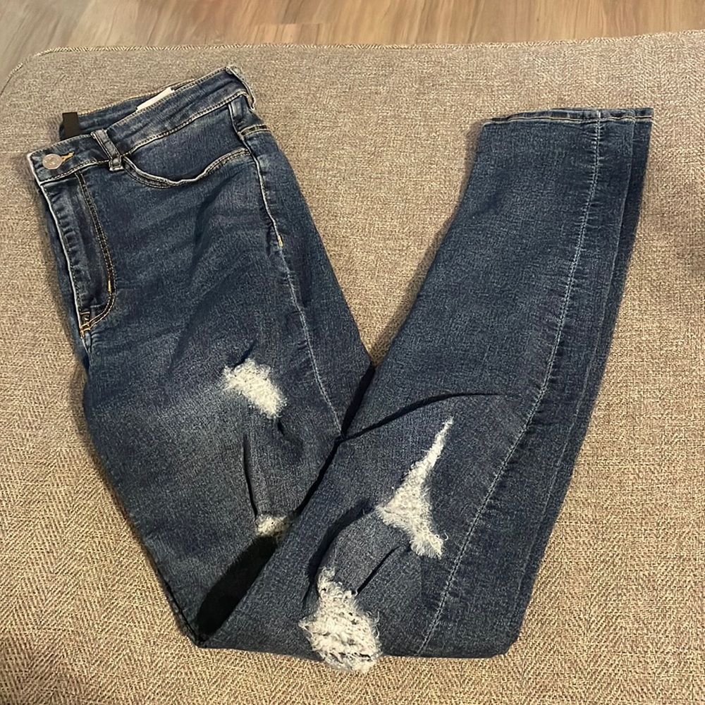 GENTLY WORN WOMEN DENIM SIZE 8